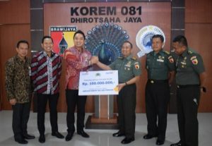 Korem 081/DSJ Terima Bantuan dari Bank Mandiri Guna Rehab TK Kartika