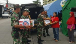 Kodim Jakarta Pusat Bantu Korban Kebakaran di  Sawah Besar