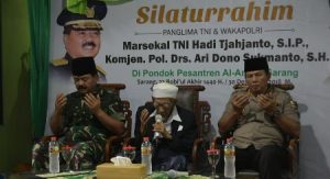 Panglima TNI Sambangi Pondok Pesantren Al-Anwar Sarang di Jawa Tengah