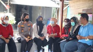 Srikandi Polres Pelabuhan Tanjung Priok Dengar Curhat Warga