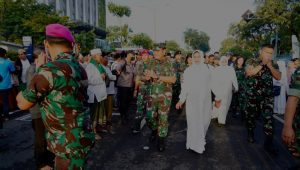 Panglima TNI Didampingi Ketum Dharma Pertiwi Hadiri Peringatan 1 Abad NU