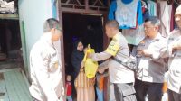 Cegah Stunting, Polisi RW Kebon Manggis Bagikan Sembako
