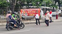Koramil 07/Kmy bersama Perhimpunan INTI Bagikan Takjil Gratis