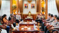 Kapolri Temui Negosiator Pembebasan Pilot Susi Air, Apresiasi Kedepankan Soft Approach
