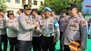 Polres Metro Jakarta Barat Beri Reward Kepada 21 Anggota Berprestasi
