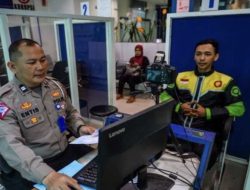 Satpas Polres Karawang Marak Proses Buat SIM Lewat Calo, Cepat dan Langsung Jadi