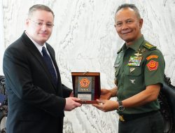 Tingkatkan Keamanan Kawasan, Kasum TNI Terima Deputi Pertahanan AS