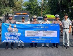 Operasi Patuh Semeru 2025, Polres Gresik Gelar Kampanye Tertib Berlalu Lintas