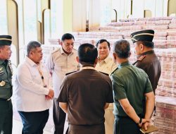 Panglima TNI Dampingi Presiden RI Saksikan Penyerahan Uang Sitaan Hasil Korupsi Rp 13,25 Triliun di Kejaksaan Agung