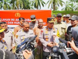 Kapolri Naikkan 1 Tingkat Pangkat Luar Biasa Anumerta Pengabdian Brigadir Fajar 