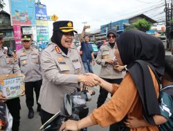 Kapolres Metro Bekasi Tinjau Arus Balik di Tambun Selatan, Pastikan Layanan Maksimal bagi Pemudik