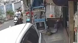 Siram Air Keras Usai Cekcok Futsal, Dua Pelaku Dibekuk Resmob Polda Metro Jaya dalam 12 Jam