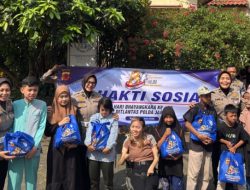 Jelang HUT ke-80 Bhayangkara, Ditlantas Jabar Bagikan Bansos dan Edukasi Keselamatan