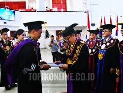 Dedikasi di Bidang Kemaritiman dan Kebangsaan Bawa Laksdya Erwin Raih Gelar Doktor Honoris Causa Dari Universitas Sam Ratulangi