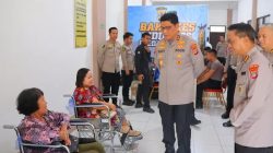 Kapolda Kaltara Tinjau Layanan Kesehatan dan Serahkan Bantuan Kursi Roda kepada Warga Disabilitas