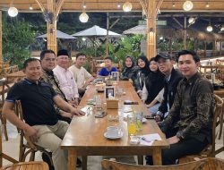 Perjuangan Pedagang Keliling Antar Anak Kembar Tembus UI, Mukhlis Basri Datangi Rumah Kontrakan dan Beri Dukungan