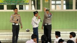 Edukasi Pelajar MTS Ar-Ruhinayah, Satlantas Polres Karawang agar Disiplin Berlalu Lintas