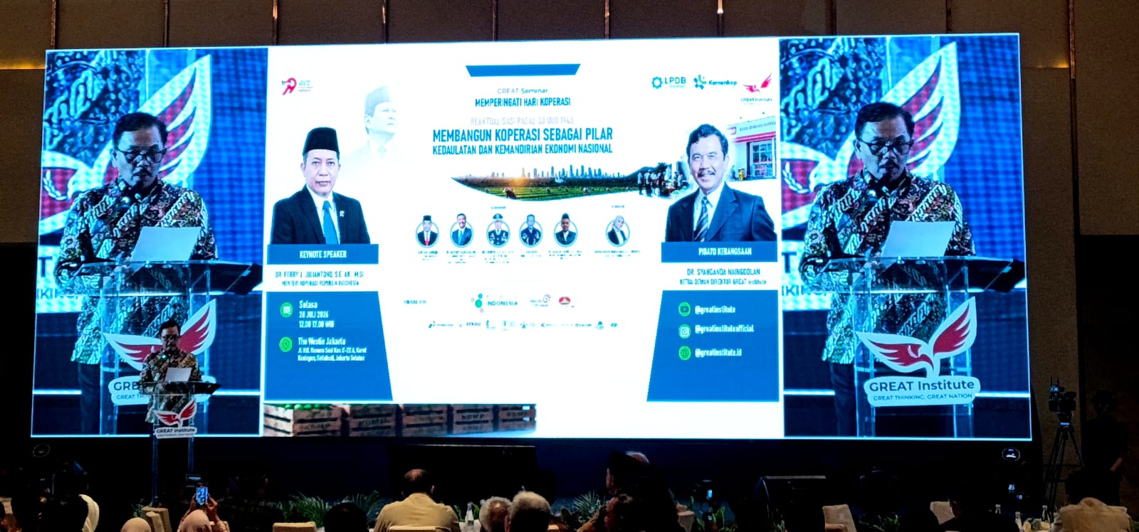 Ketua Dewan Direktur Great Institute, Dr. Syahganda Nainggolan saat menyampaikan Pidato Kebangsaan dalam diskusi bertajuk “Reaktualisasi Pasal 33 Undang-Undang Dasar 1945: Membangun Koperasi sebagai Pilar Kedaulatan Dan Kemandirian Ekonomi Nasional” di Westin Hotel, Jakarta Selatan, Selasa (28/7/2026). Foto: Noval Nurhadi/TOPIKONLINE.CO.ID