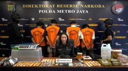 Polda Metro Jaya Tangkap 4 Pengedar Tembakau Sintetis dan Vegetasi Herbal