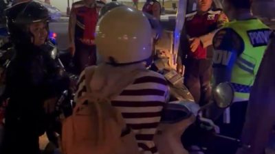 Pastikan Rasa Aman, Program GAZZ Polresta Karawang Kawal Buruh Pulang Kerja Dini Hari