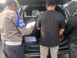 Tiga Anak Berada Dalam Mobil di Parkiran Ditlantas Polda Metro Jaya Dijemput Orangtuanya