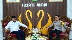 Kapolda Jambi Hadir Langsung ke Kejati, Sampaikan Ucapan Selamat Hari Lahir Kejaksaan RI
