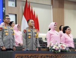 Peringatan HKGB ke-74, Kapolda Bali Bersama Ketua Bhayangkari Daerah Bali Ikuti Upacara